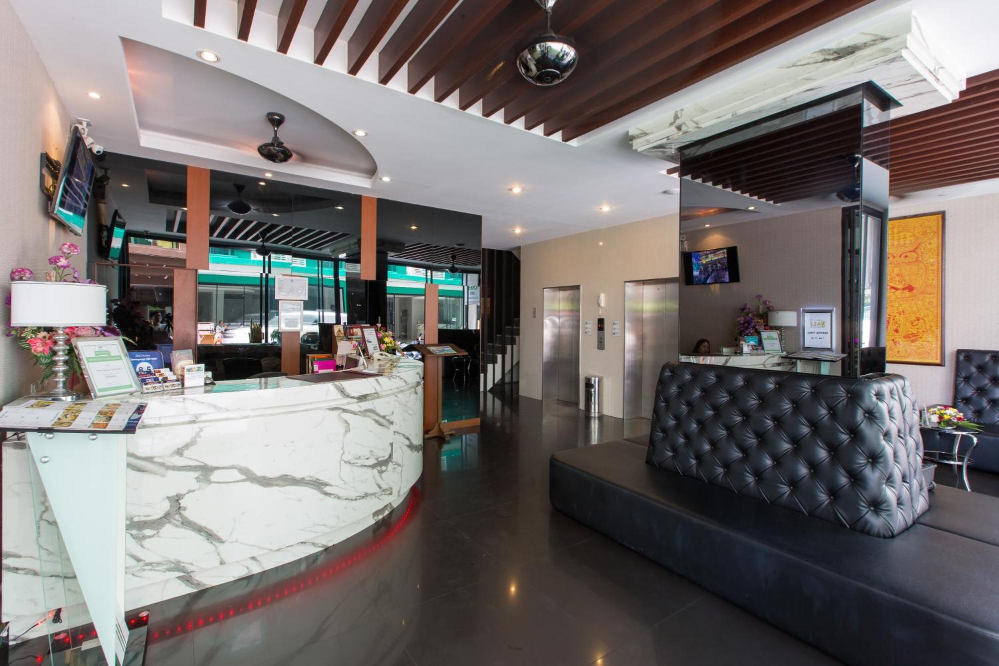 Hemingways Silk Hotel Patong Dış mekan fotoğraf