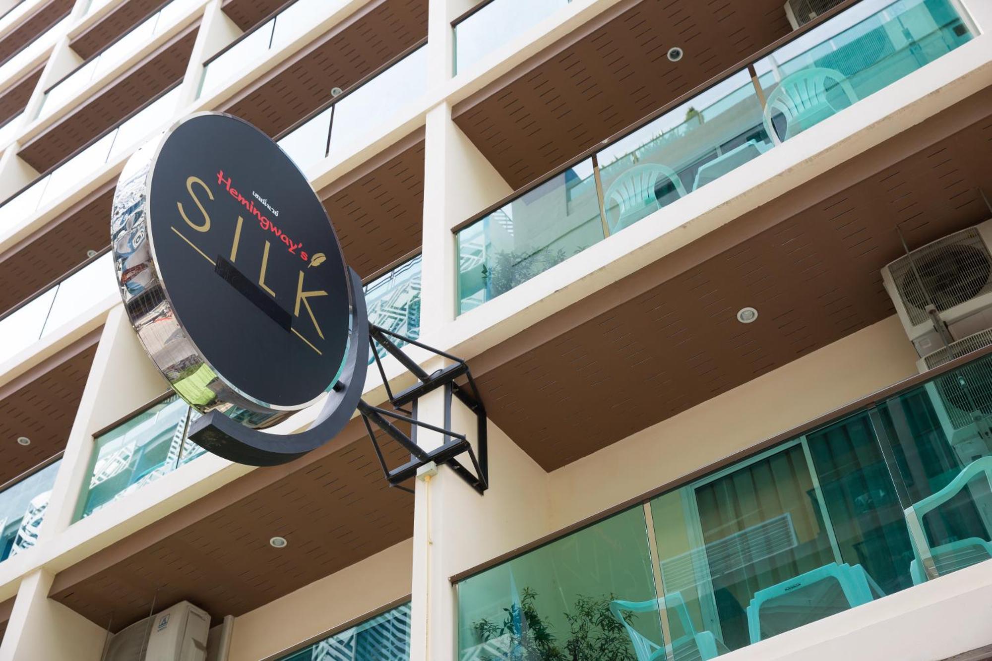 Hemingways Silk Hotel Patong Dış mekan fotoğraf